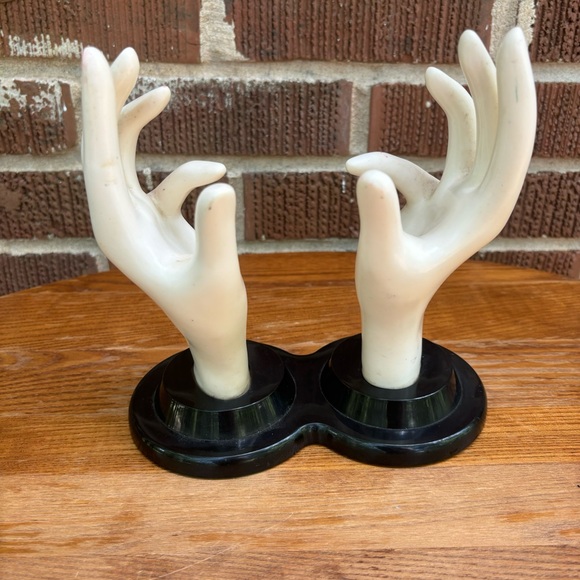 Vintage 1990 E & B Giftware Double Mannequin HANDS Jewelry Ring Photo Display - Picture 3 of 6